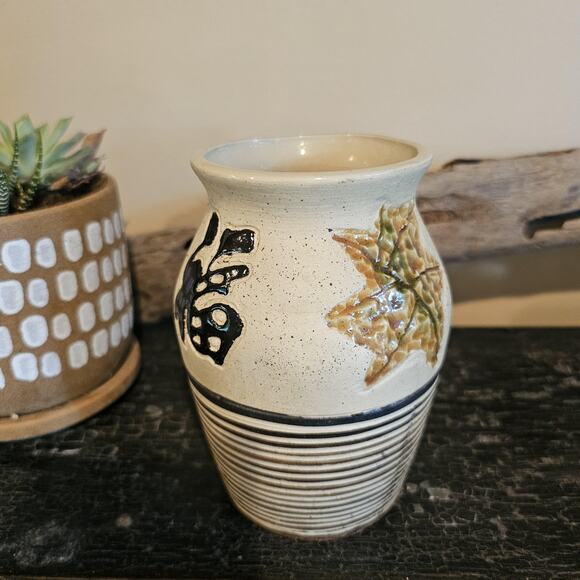 Autumn Leaf Japanese Style Ceramic Vase Jar -Signed Ola - Picture 2 of 9